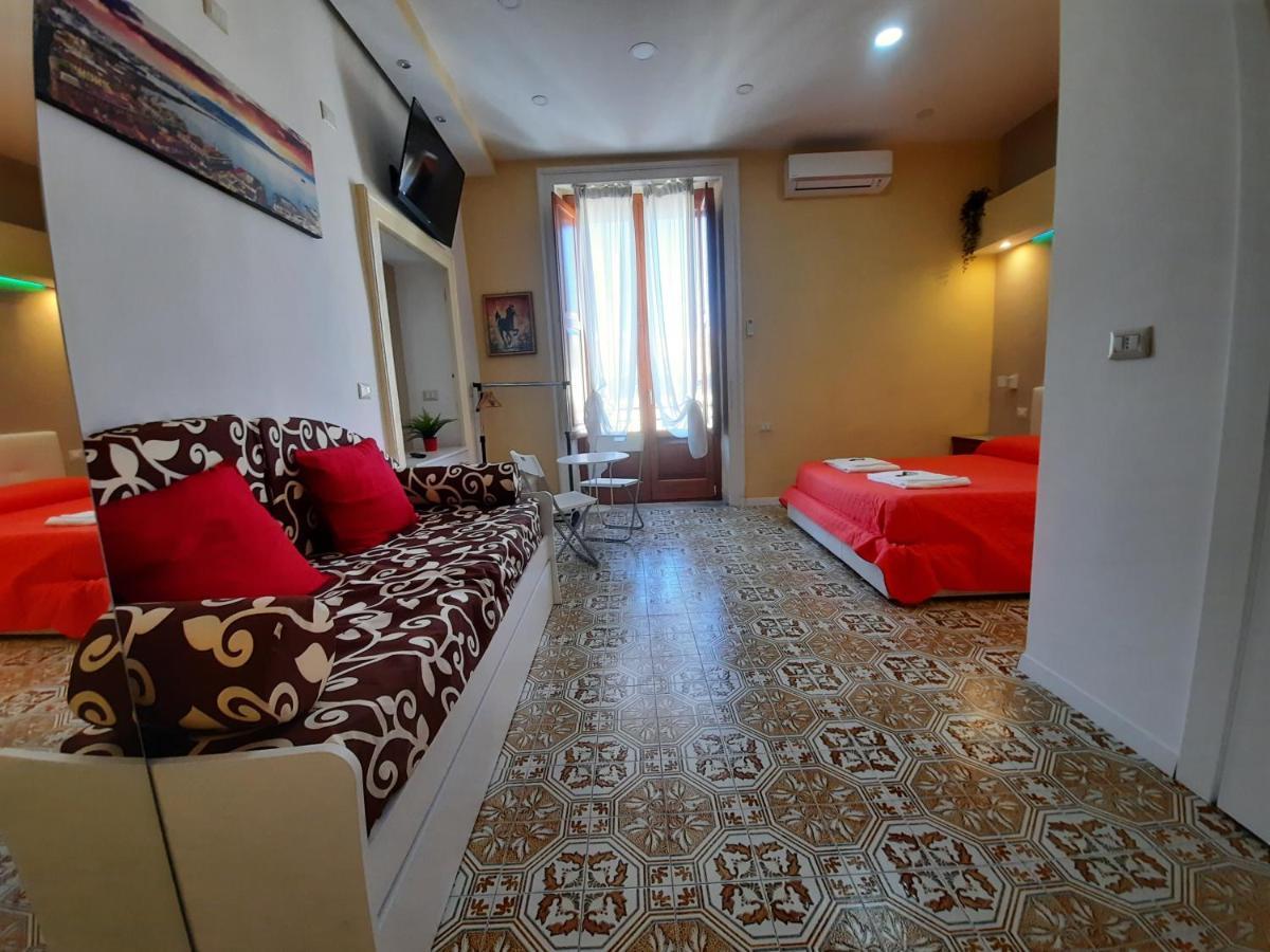 נאפולי Bellobello Rooms&Apartment מראה חיצוני תמונה