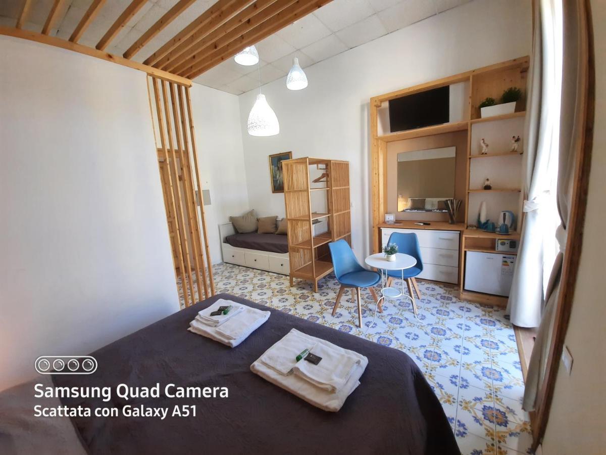 נאפולי Bellobello Rooms&Apartment מראה חיצוני תמונה