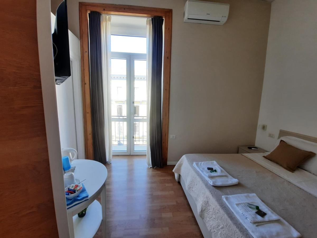נאפולי Bellobello Rooms&Apartment מראה חיצוני תמונה