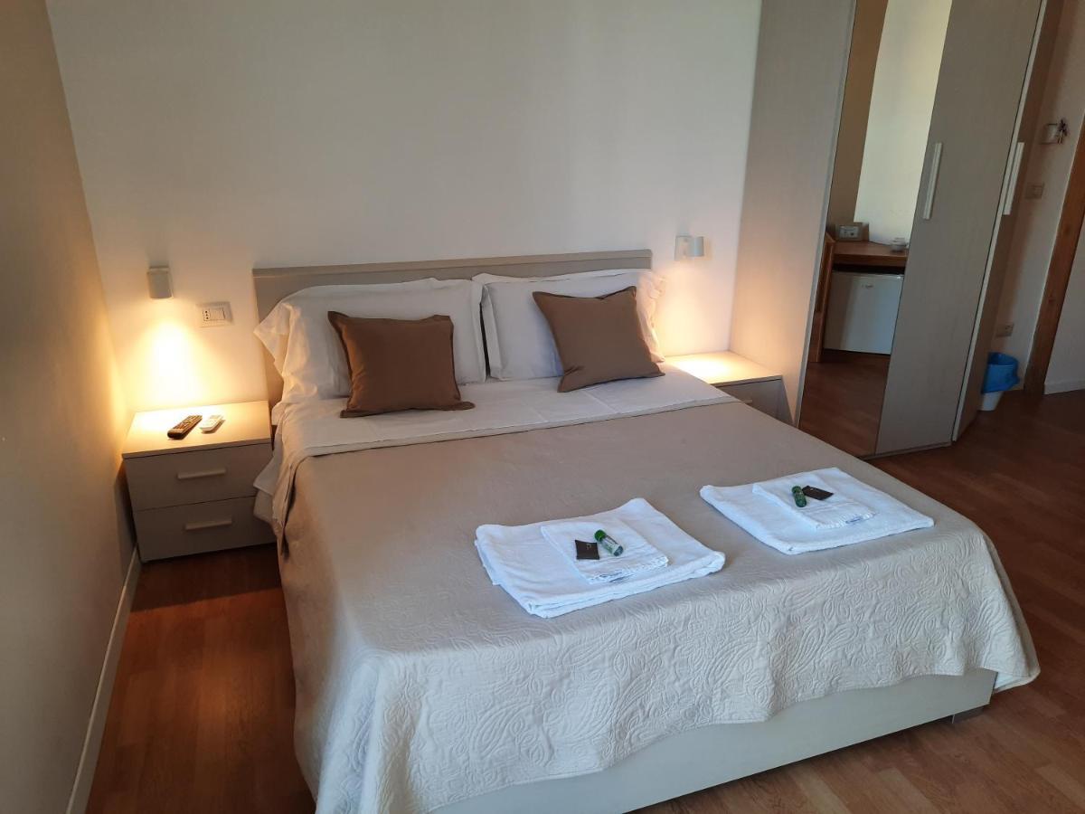 נאפולי Bellobello Rooms&Apartment מראה חיצוני תמונה