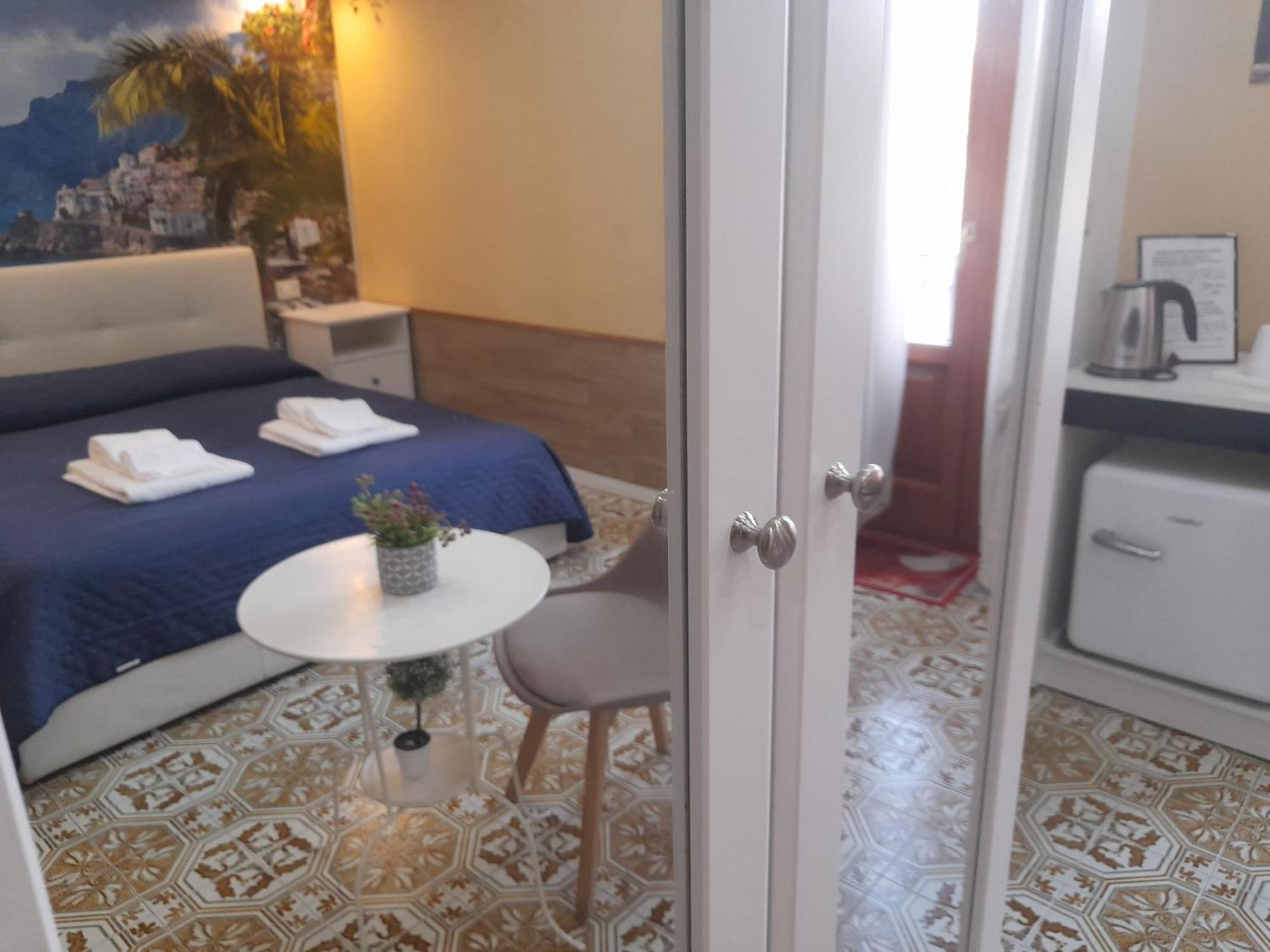 נאפולי Bellobello Rooms&Apartment מראה חיצוני תמונה