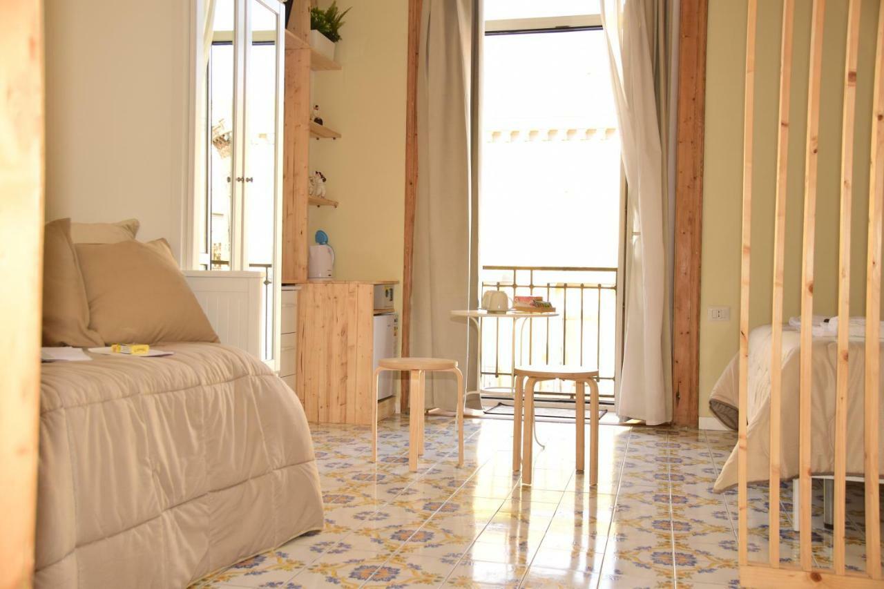 נאפולי Bellobello Rooms&Apartment מראה חיצוני תמונה