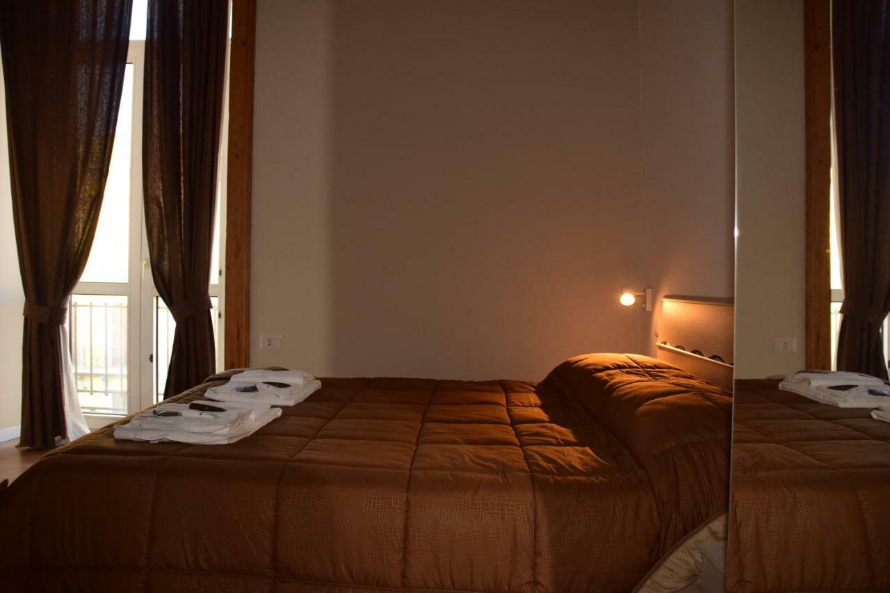 נאפולי Bellobello Rooms&Apartment מראה חיצוני תמונה